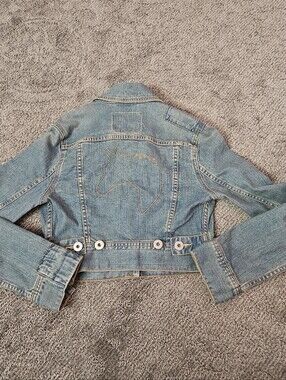 LEVIS Women TRUCKER Cropped Jean Denim Jacket Embroidered HORSE Stretch Small